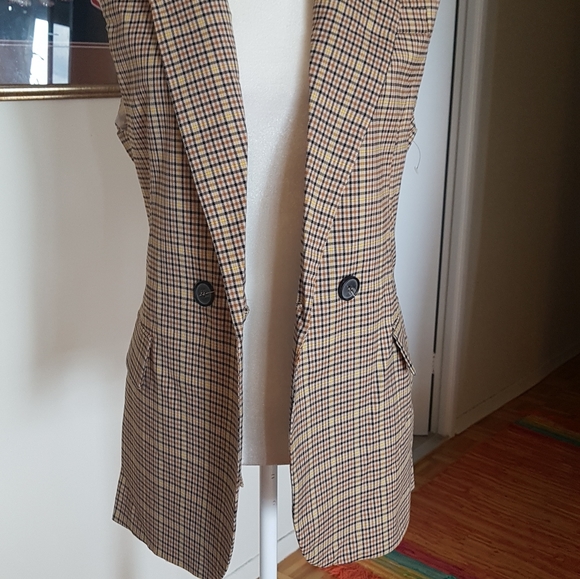 Gorgeous Plaid single breasted Vest/jacket - Picture 2 of 5
